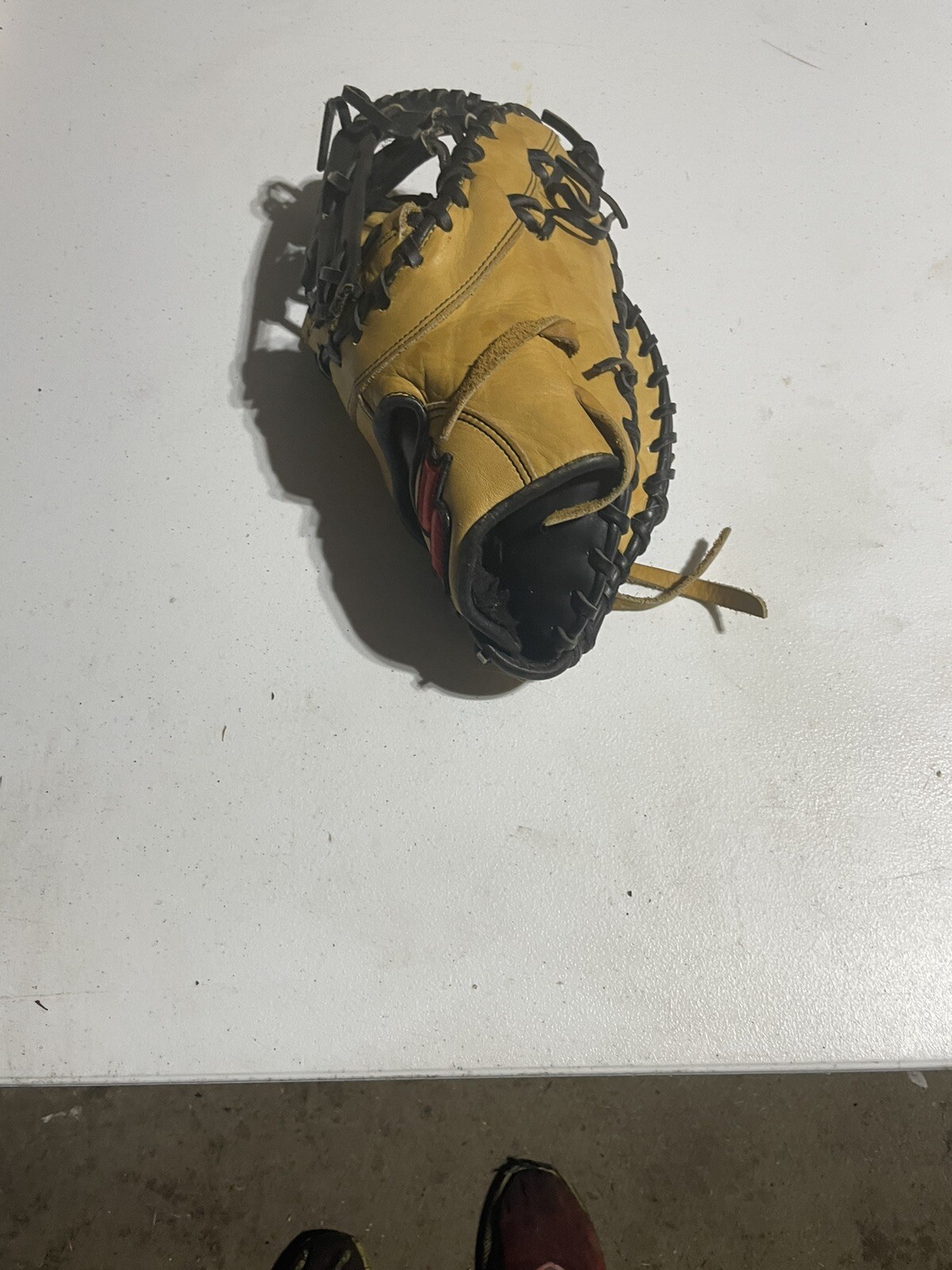 SSK First Base Glove S 16200FB3T 13.0 Right Handed Throw Tan Pre Owned