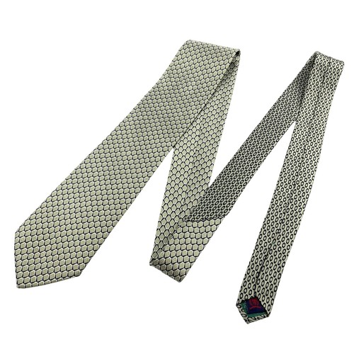 Tommy Hilfiger Mens Olive Green Geometric Neck Tie 100% Italian Silk Made in USA - Picture 4 of 11