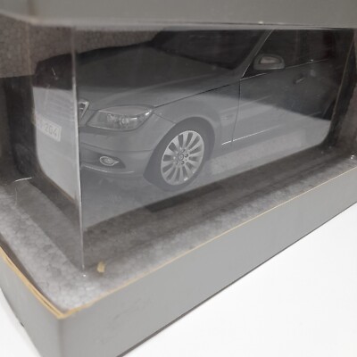 Mercedes C Class SW S204 2007 - AUTOart 1/18 (neuf, Métal Monté, Boîte D'origine)