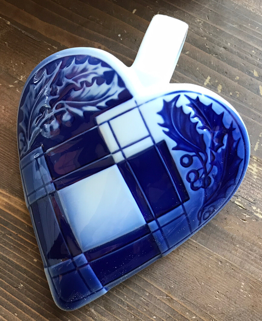 Royal Copenhagen Christmas Heart Blue 8 inch | eBay