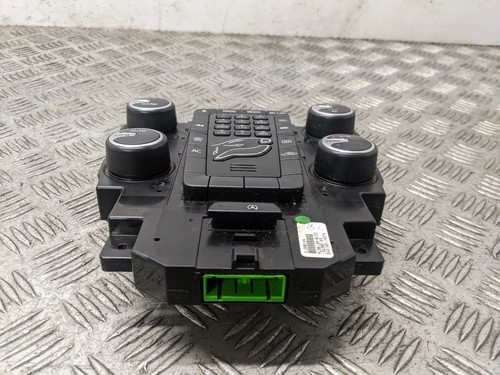Volvo V40 D4 Se Mk3 Hatch 5dr 2012-2014 Heater Control Panel 31288104 - Picture 2 of 5