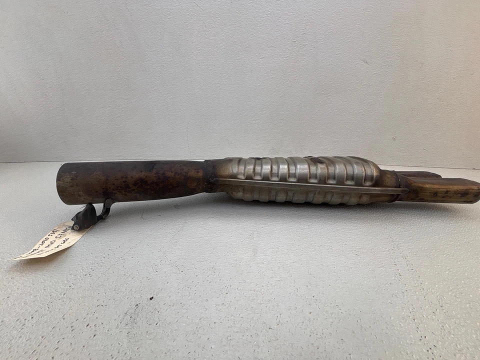 Silenciador resonador de escape central BMW 535i/535xi 2008-2010 OEM 7544271 Foto 2 de 4