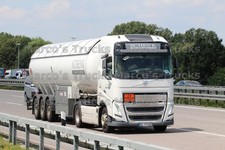 LKW Foto Volvo FH Tankwagen Auflieger Deutschland weiß SCHENK GASLOGISTIC #m1wy