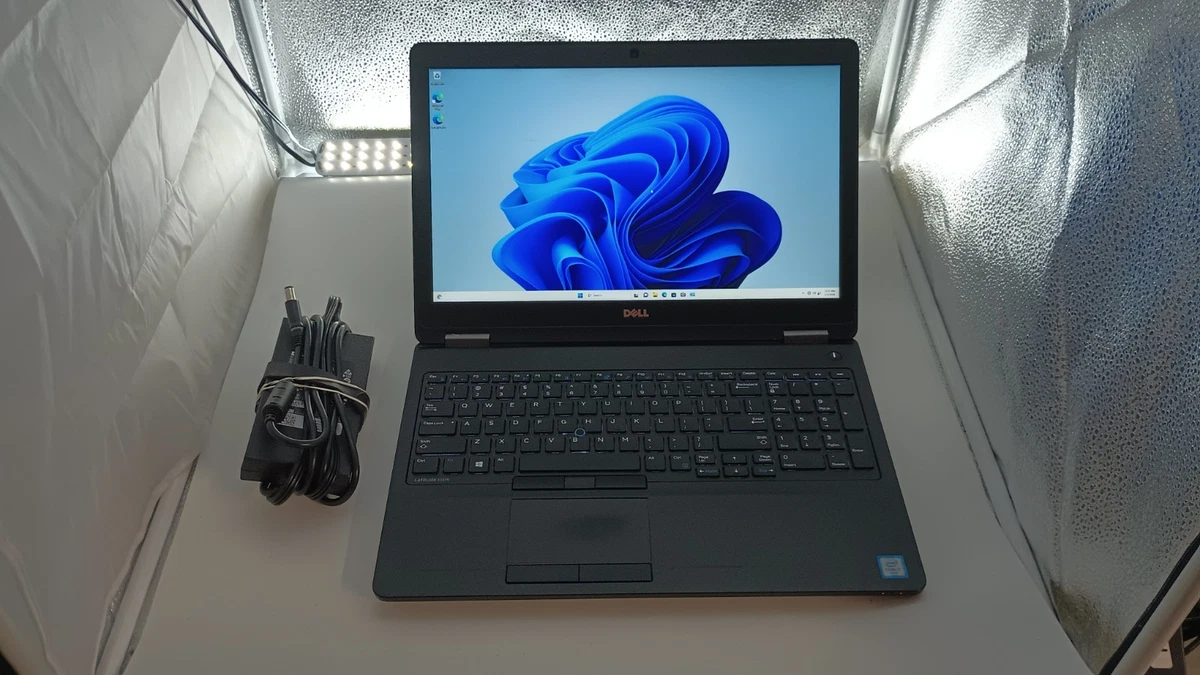 Intel Core i7 6th Gen. 128 GB SSD Capacity Notebooks/Laptops for