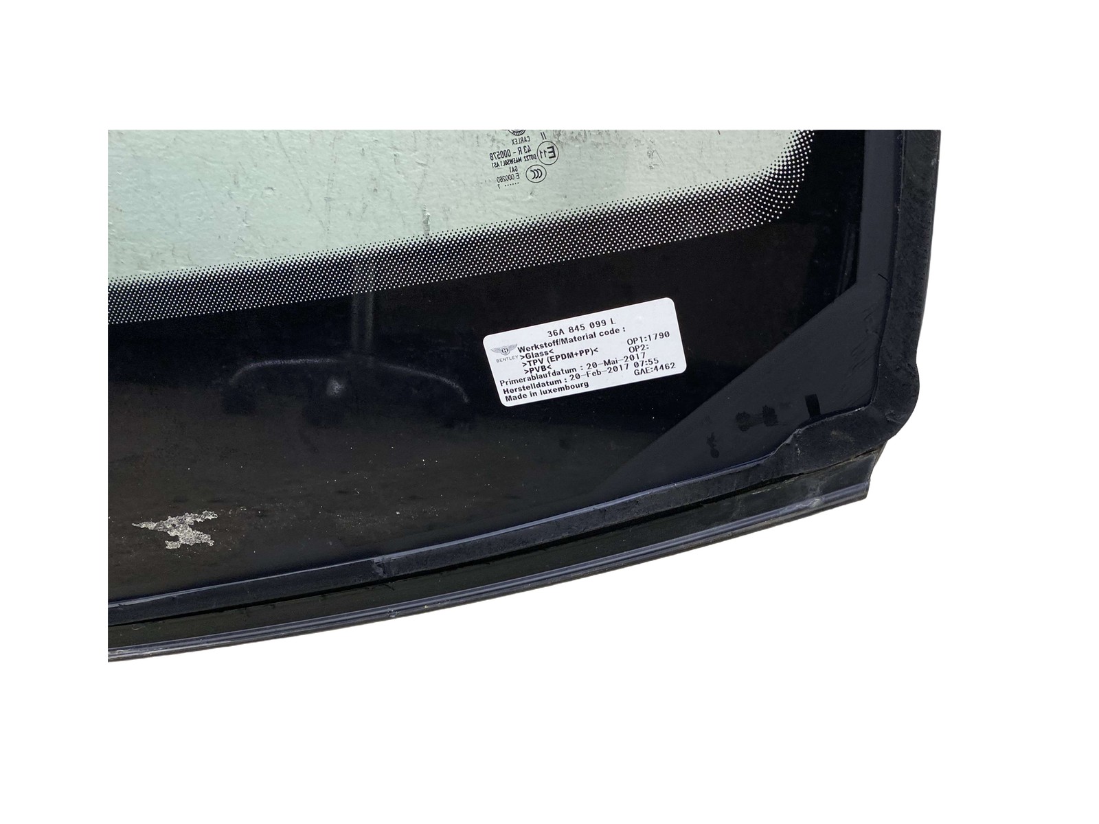 Bentley Bentayga 2015-2020 Front Glass