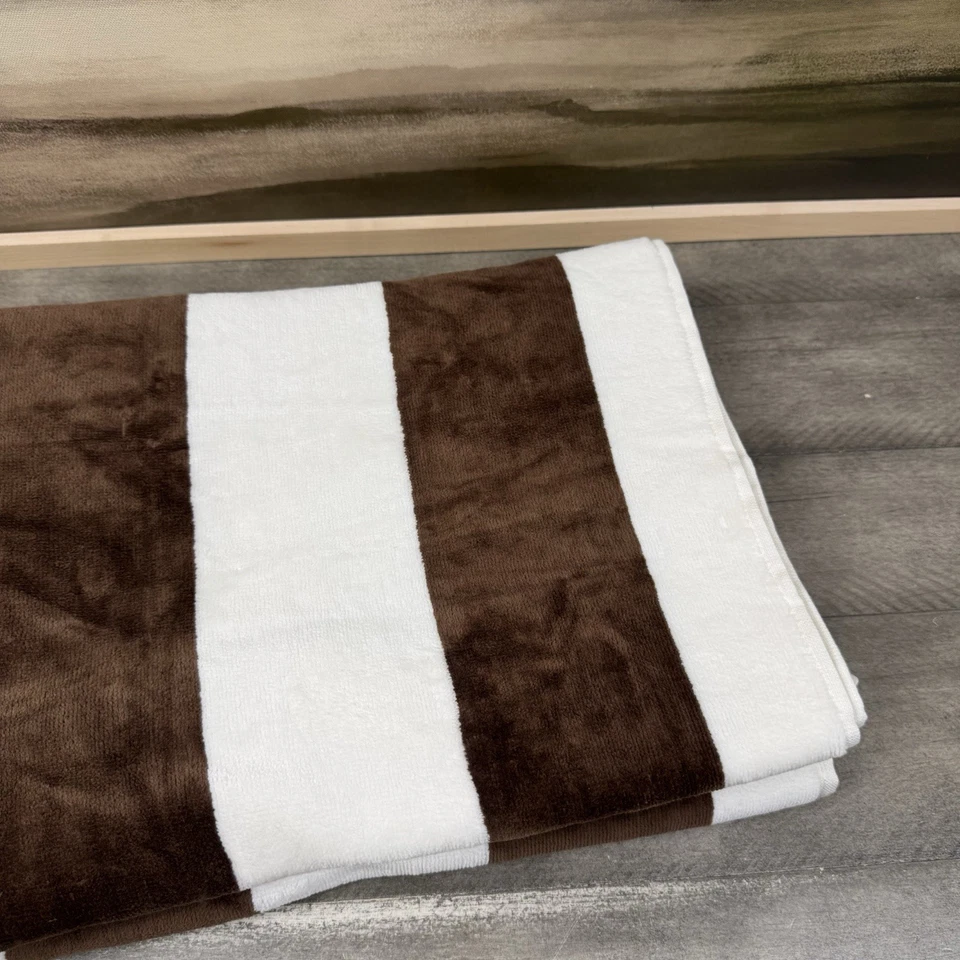 Toalla de piscina Pottery Barn clásica a rayas marrón blanco 32”x64” nueva sin etiquetas Foto 2 de 4