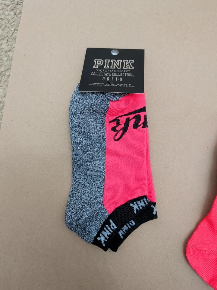 Nuevo Con Etiquetas Victoria's Secret ROSA Calcetines Bajos 4 Pares Rojo Rosa y Morado  Foto 2 de 4
