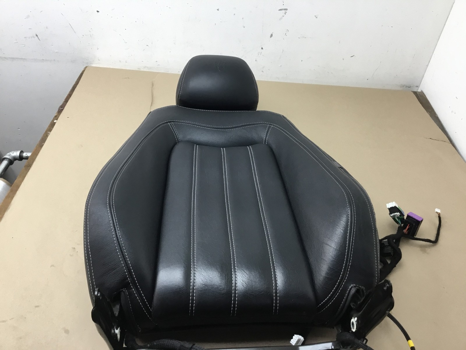 Maserati Granturismo S 2010 Front Left Driver Upper Seat Cushion 08-12 :O