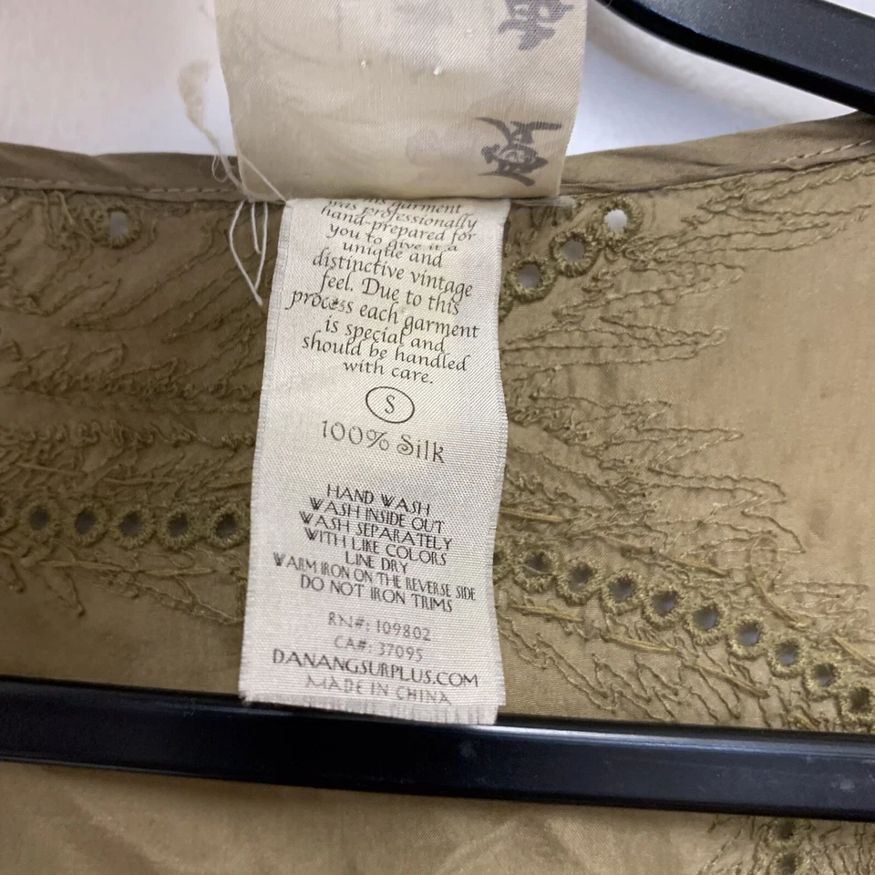 Camisa túnica Da-Nang Indo China 100 % seda corbata manga 3/4 verde militar talla pequeña Foto 4 de 4