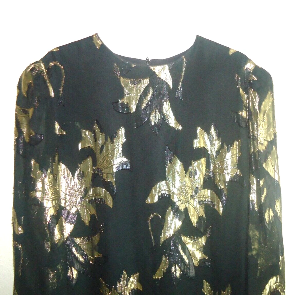 TÚNICA ELEGANTE VINTAGE PATRA DORADA METÁLICA FLORAL SOBRE NEGRA Y FALDA SATINADA Foto 3 de 4