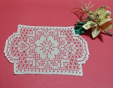 Centrino uncinetto filet realizzato a mano (NUOVO)