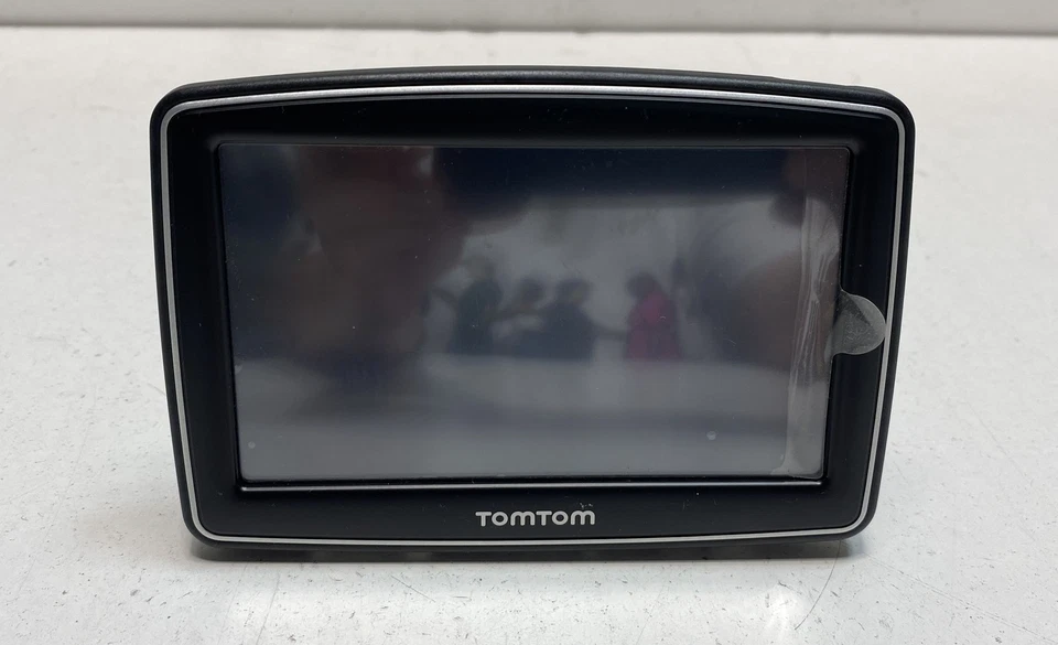 Tomtom Black XL Touchscreen Navigation Gps  - Image 2 of 4