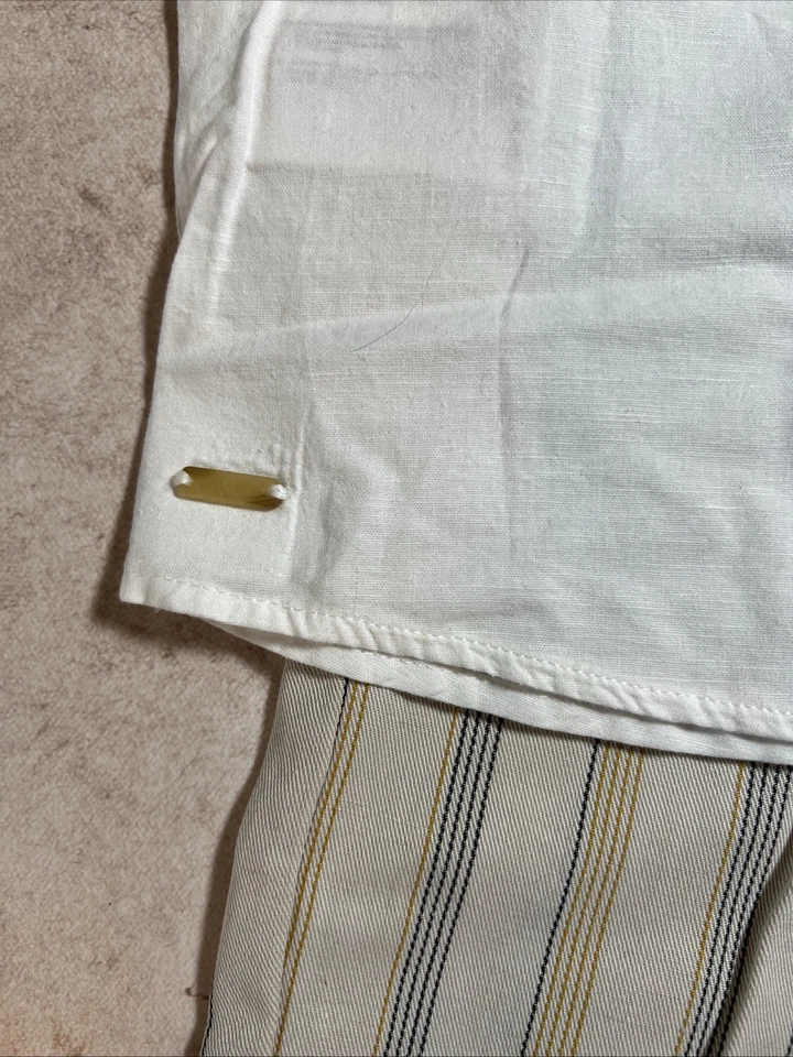 Conjunto de pantalones cortos y camisas de diseñador Mayoral talla 7 para niños al por menor $89.95 Foto 3 de 4