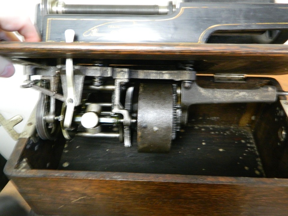 Antique Complete Edison Model D Cylinder Phonograph Morning Glory Horn ...