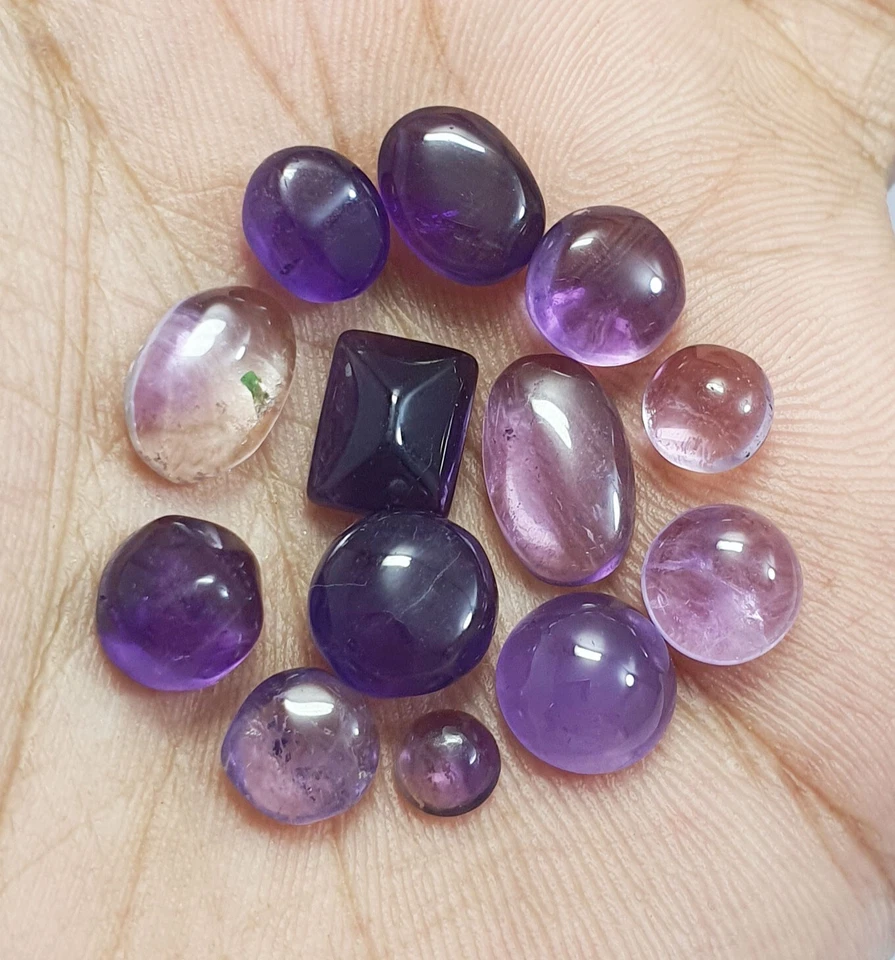 Lotto cabochon mix ametista viola naturale 31,50 ct gemme sfuse qualità AAA 1... - Immagine 2 di 4