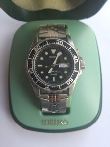 seiko kinetic green