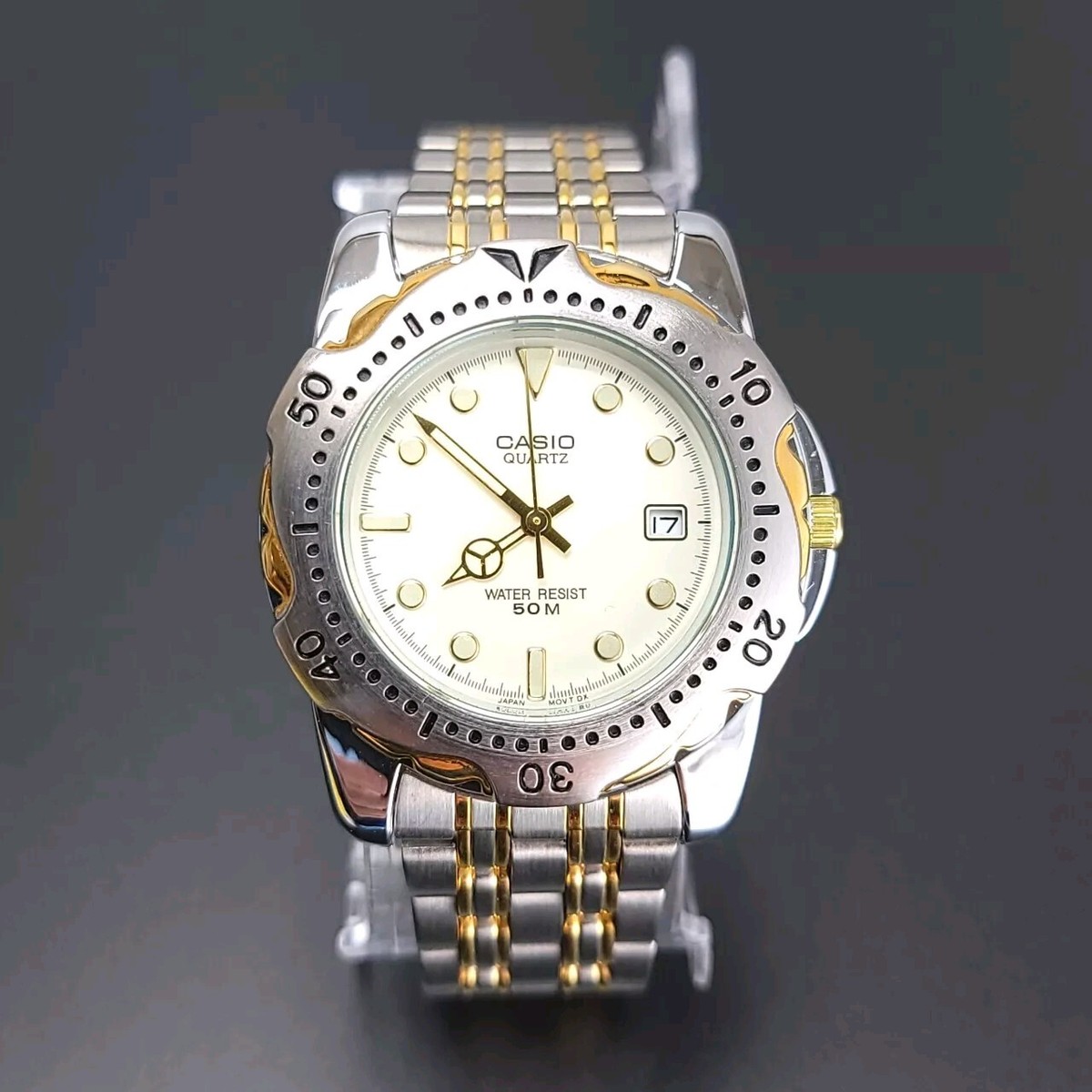 NEW Vintage Casio Mens Watch Silver/Gold with Date Adjust NEW Vintage Casio Mens Watch Silver/Gold with Date Adjust