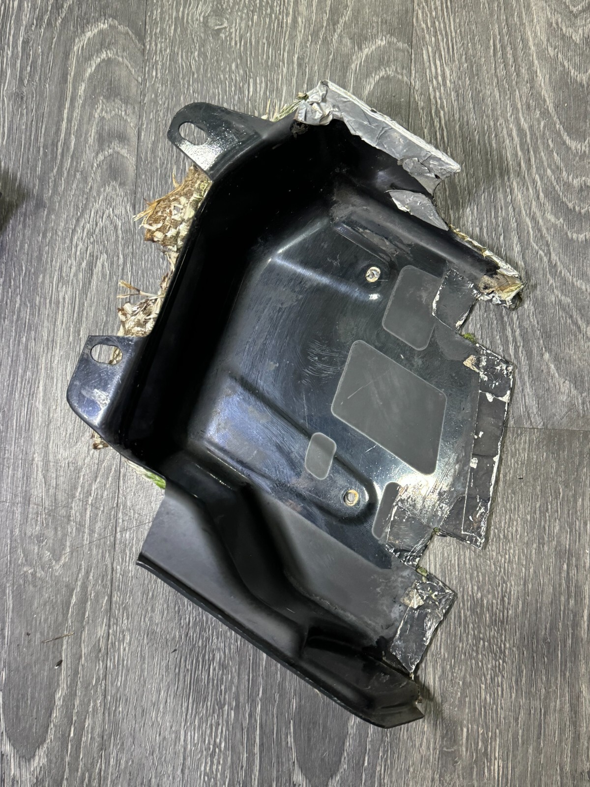 Lamborghini Gallardo 2004 Tail Light Heat Shield RHS 400863778B J112