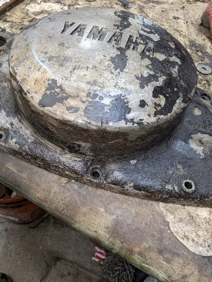 Yamaha YZ400E 1977 cubierta de embrague funda derecha R Foto 4 de 4