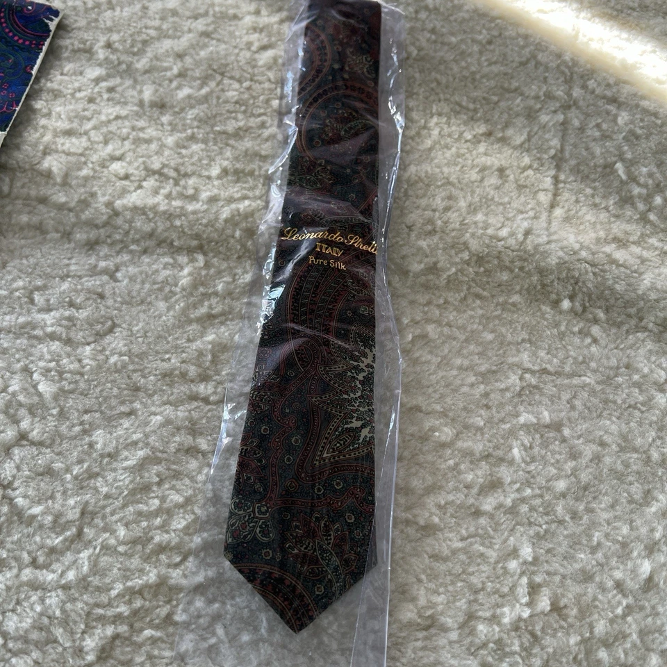 Leonardo Vintage 70s Paisley Tie Slim Necktie Men's Retro Men’s New - Image 2 of 4