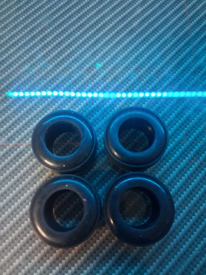 Atomic RC Mini-Z F1 Front Tires #30 Degree 4pcs 1:28 Scale - Image 4 of 4