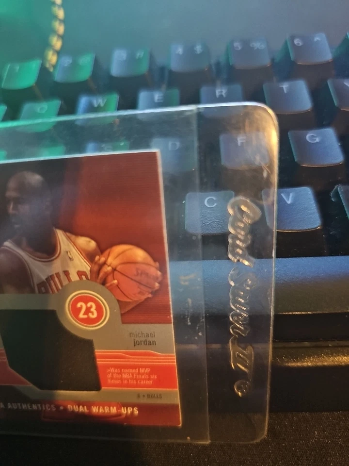 2003-04 Upper Deck 荣誉卷 - All-Nba Authentics 双热身 - 迈克尔乔丹 — 第 3/4 张图片