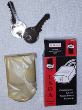 (4) EA LSDA Vorhängeschloss BP300KA700 NOS gleichschließend