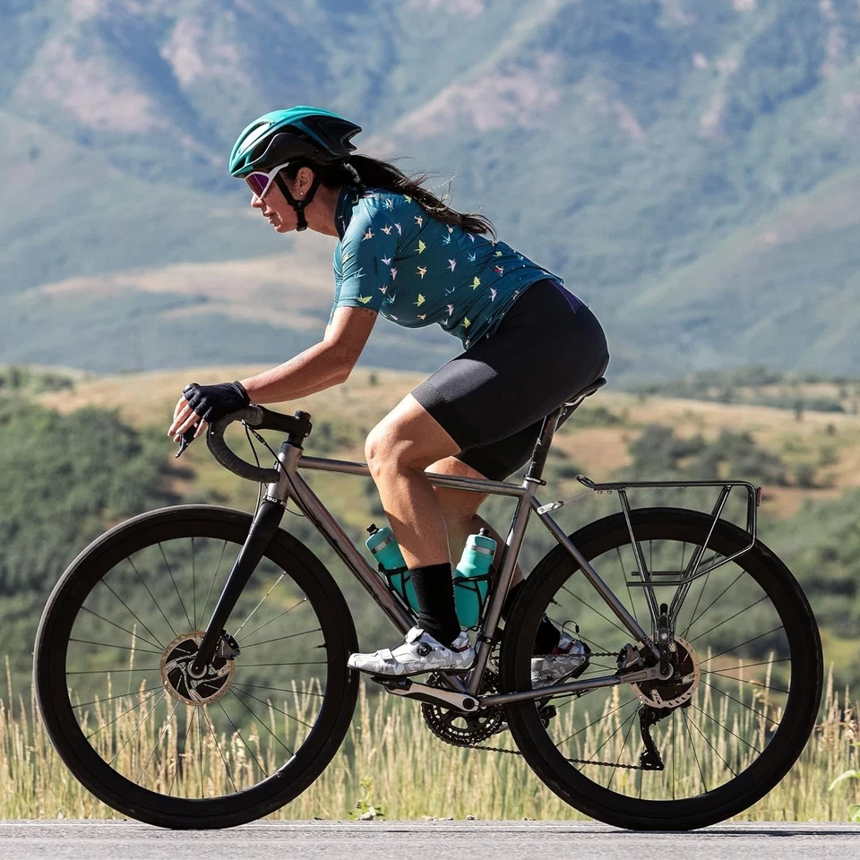 Portabicicletas trasero de aluminio ligero con altura ajustable para bicicletas de turismo Foto 4 de 4