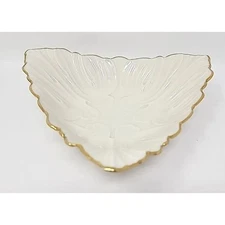 Lenox Dish in the shape of a Leaf Cream 24K Gold Trim Made In USA 7" x 7.5" CSB