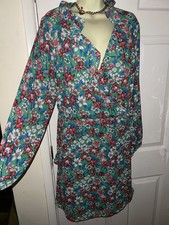 Green wrap  floral  dress  Size 22 evening  