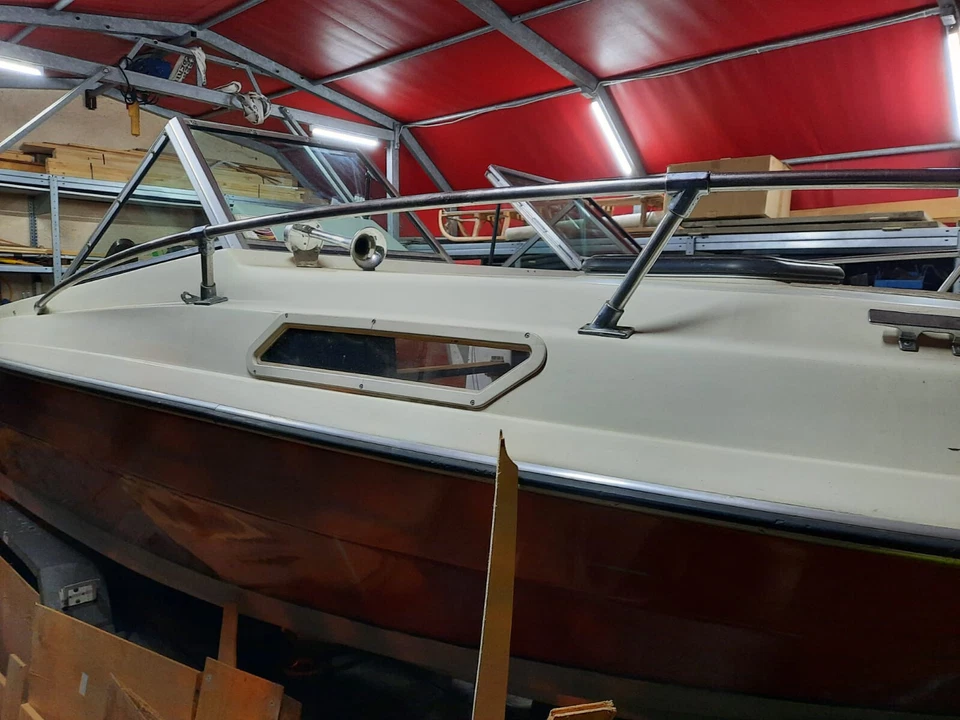 Motorboot Marquis 19,5 ft mit Trailer gebraucht - Bild 3 von 4