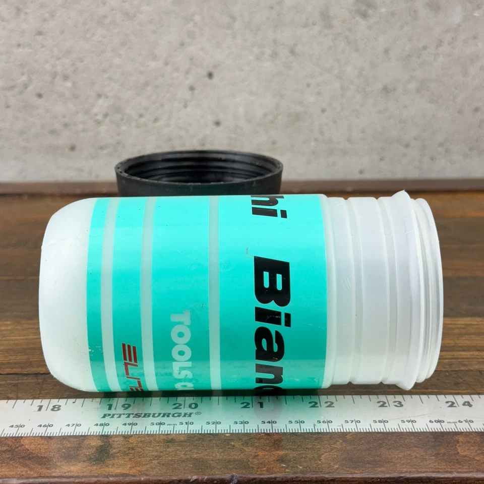 Botella de agua vintage Bianchi Celeste Elite estuche de herramientas taza integrada frío Bev Foto 3 de 4