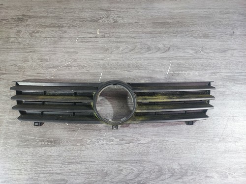 Kühlergrill Grill Frontgrill   VW Polo 6N2    6N0853653C