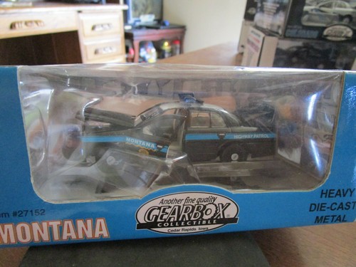 1:43 GearBOX Montana POLICE Car Ford 1/2500 - Picture 3 of 4