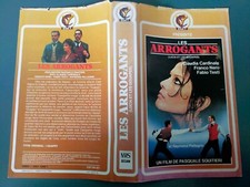 JAQUETTE  VHS SEULE  LES ARROGANTS  CINE 7 VIDEO  CLAUDIA CARDINALE  FRANCO NERO