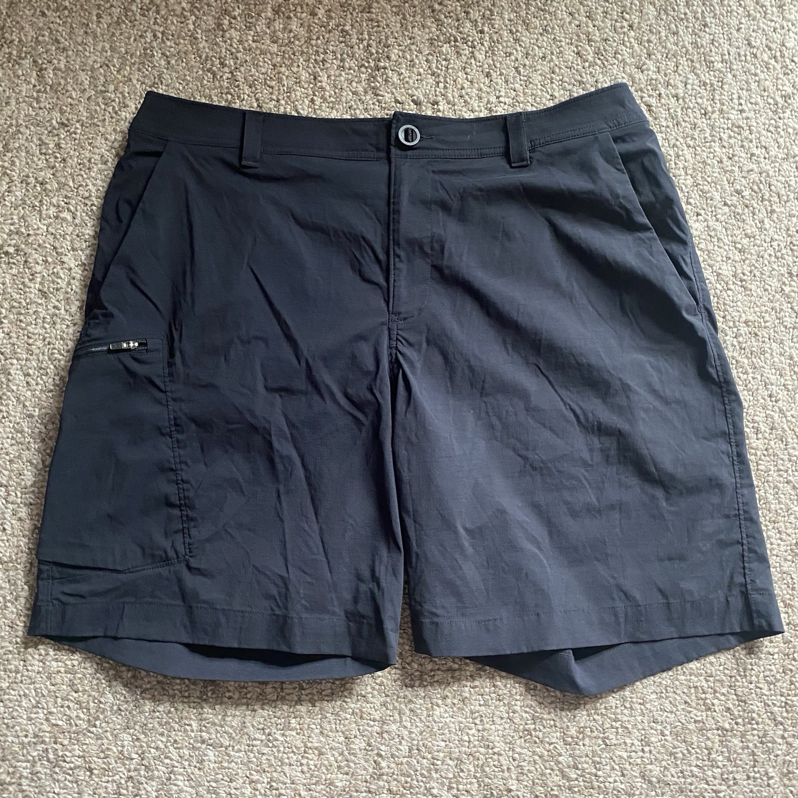 Under Armour Cargo Shorts Mens 36 Black Nylon Lightweight Stretch Golf 10