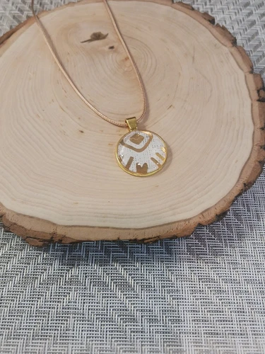 VETEMENTS Collana con ciondolo oro bianco fatta a mano semplice leggera