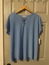 89th & madison Size Extra Large XL Shirt Baby Blue Lace Up Cool Feel Top