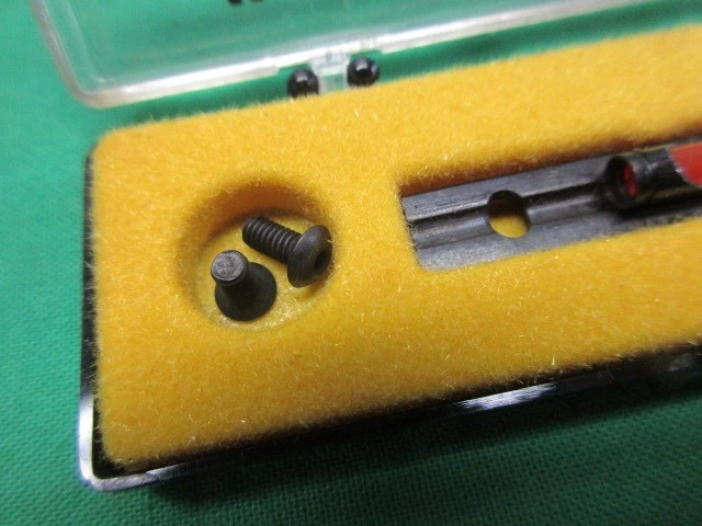 Mira óptica Weaver Accu-Point para escopetas acanaladas de acero Accu Point Foto 3 de 4