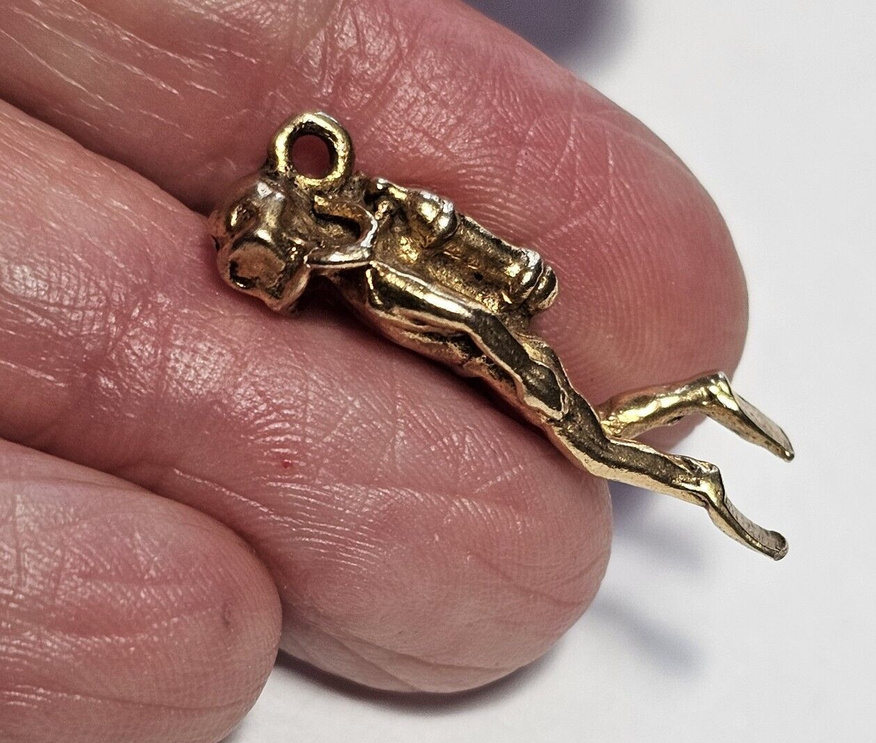 9kt Gold Deep Sea Diver Figural Pendant or Charm - image 6