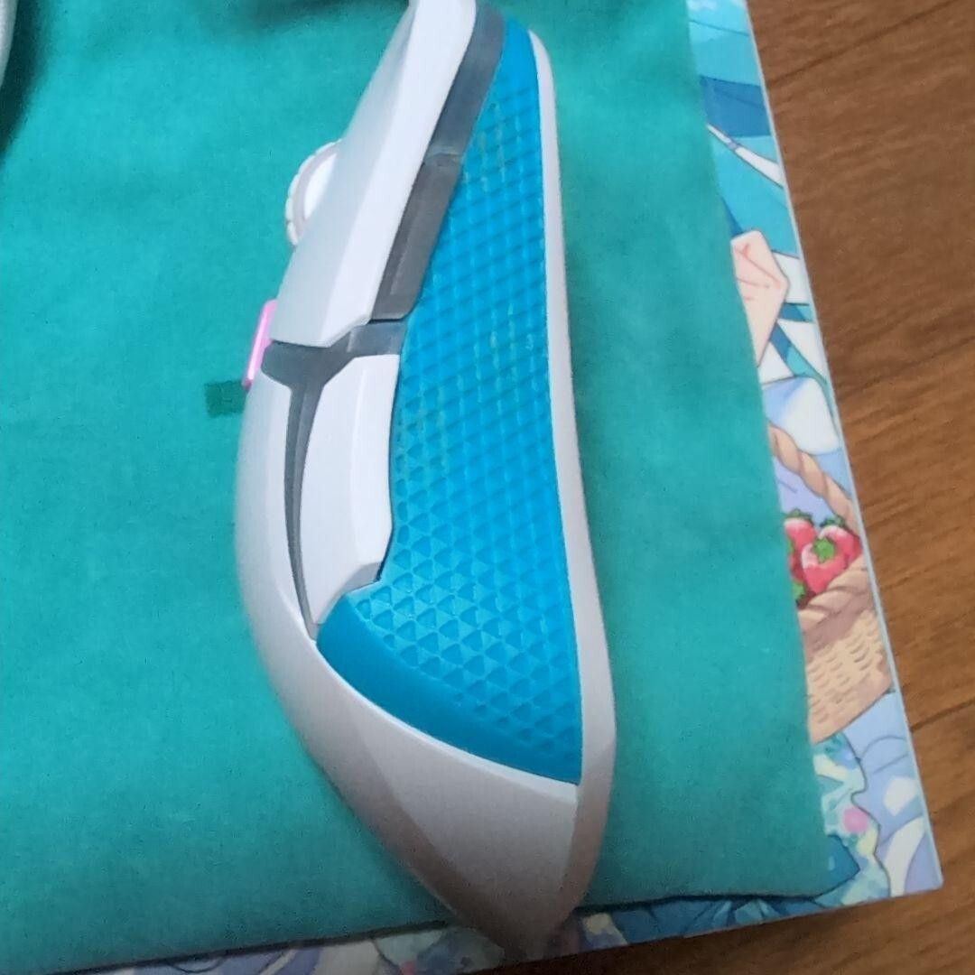 マウス・トラックボール LEVEL 20 RGB Mouse HATSUNE MIKU EDITION s-l400.jpg