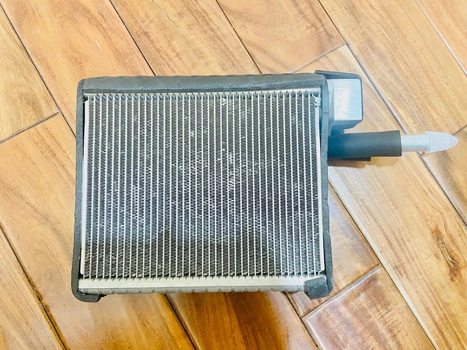 Chrysler Genuine 68004242AA Air Conditioning Evaporator Dodge Ram - Image 2 of 2