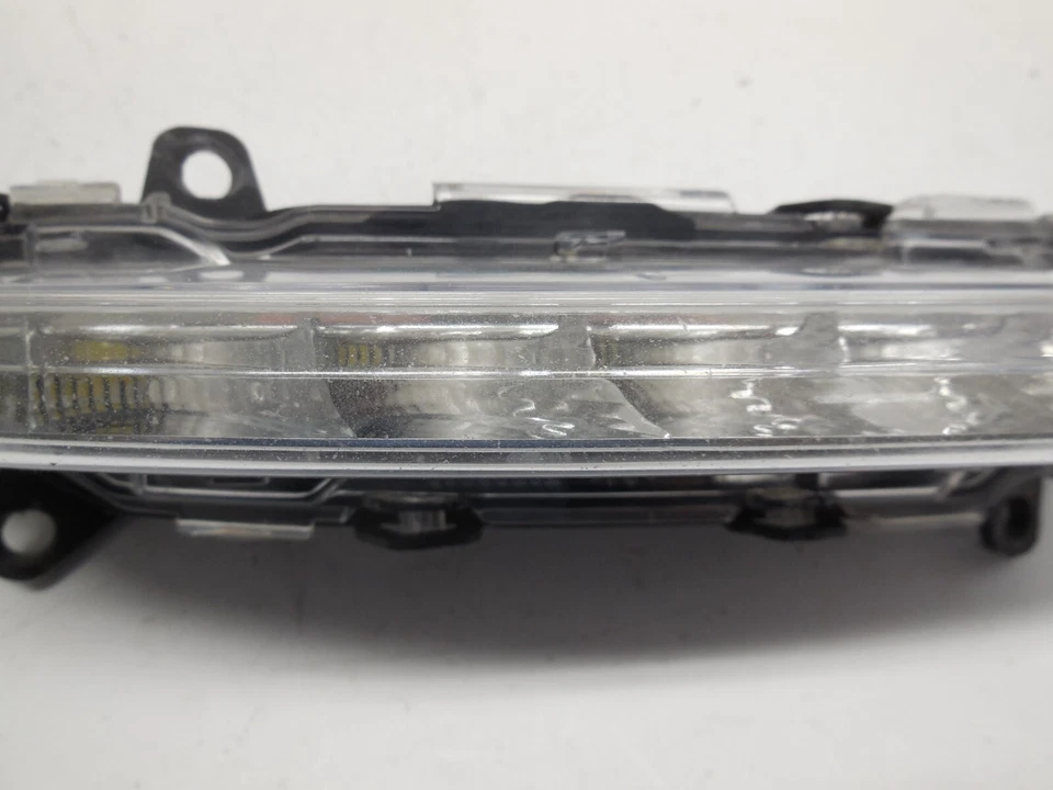 Faro antiniebla derecho pasajero mercedes-benz w221 clase s cl clase c a221-820-10-56 Foto 4 de 4