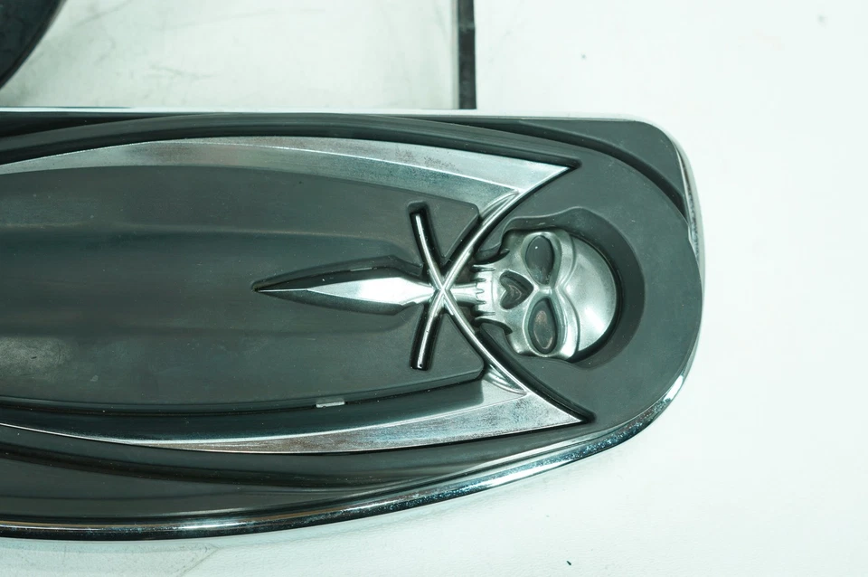 05 Harley Touring Road Glide izquierda derecha conductor suelo reposapiés Kuryakyn Zombie Foto 2 de 4