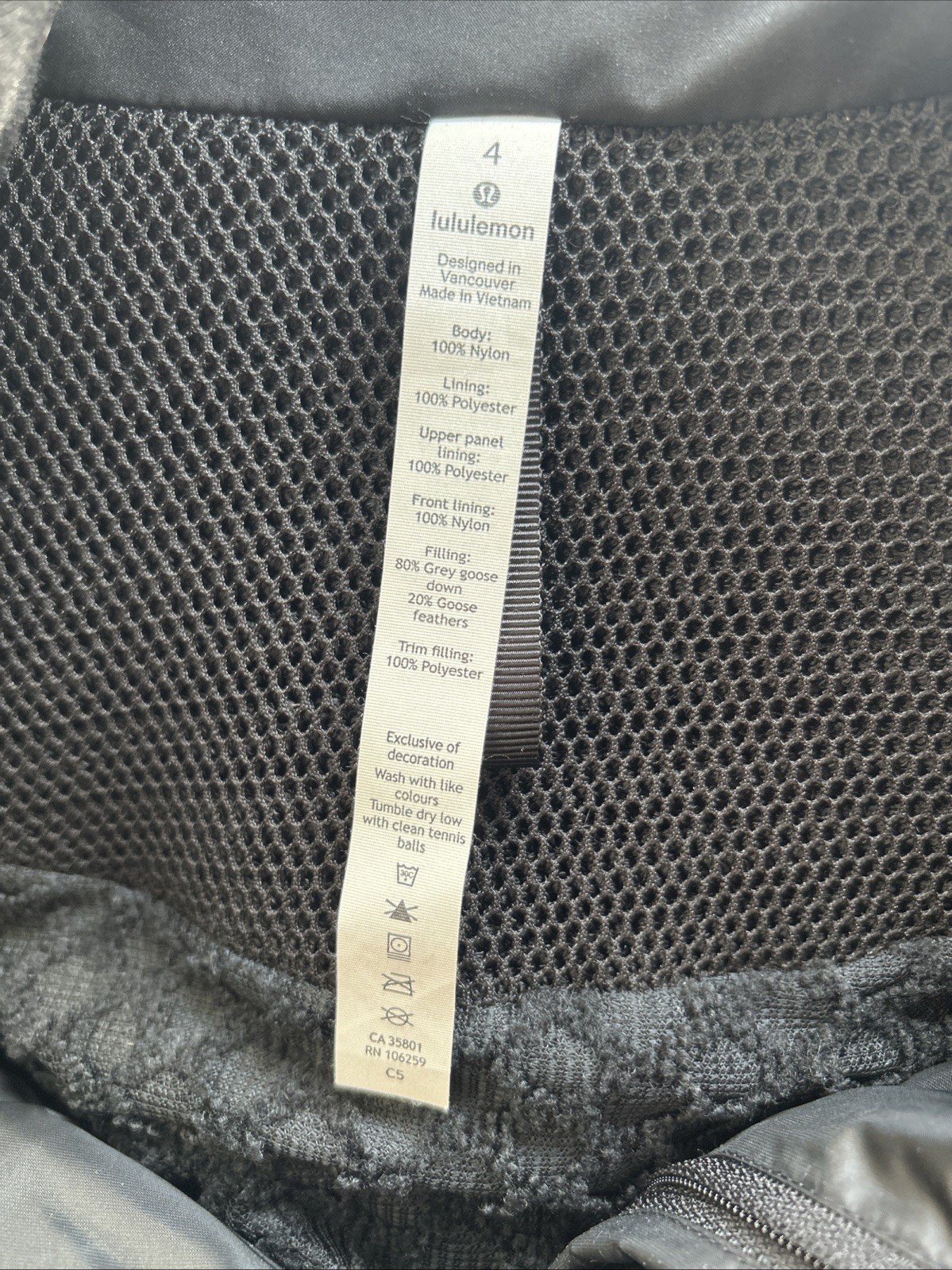 Lululemon Cloudscape Black Down Goose Filled Hood… - image 5