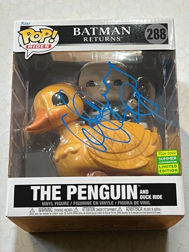 DANNY DEVITO SIGNED AUTOGRAPH FUNKO POP DELUXE BATMAN RETURNS BECKETT BAS
