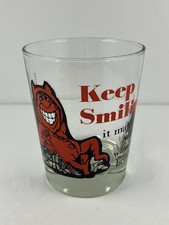 Vaso de cóctel de colección novedad Devil Keep Smiling 1977 C.M. Paula