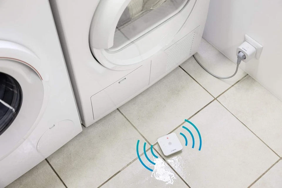 Bosch Smart Home Wassermelder, Mit Notrufschnellwahl in Der App, Rutschfest - Bild 2 von 4