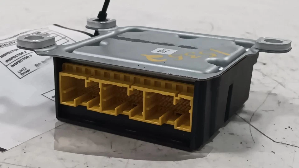 Módulo de control informático SRS 18-22 MAZDA CX-3 Foto 3 de 4