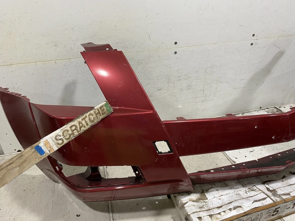 OEM 2008-2013 Cadillac CTS Base/Performance Front Bumper Cover - Image 4 of 4